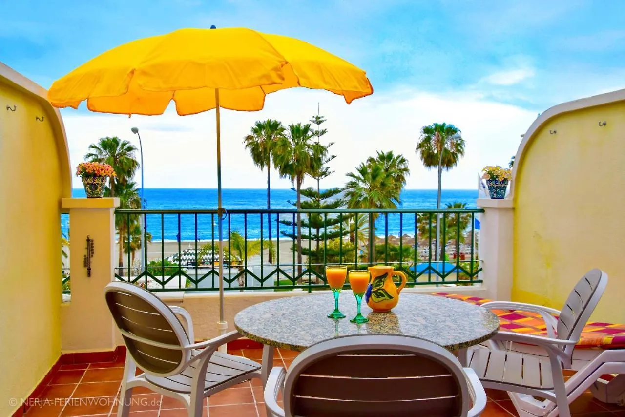 Apartment 2E Ferienwohnung Am Meer Playa Burriana 1 Linea, Erste Strandreihe Nerja Spain